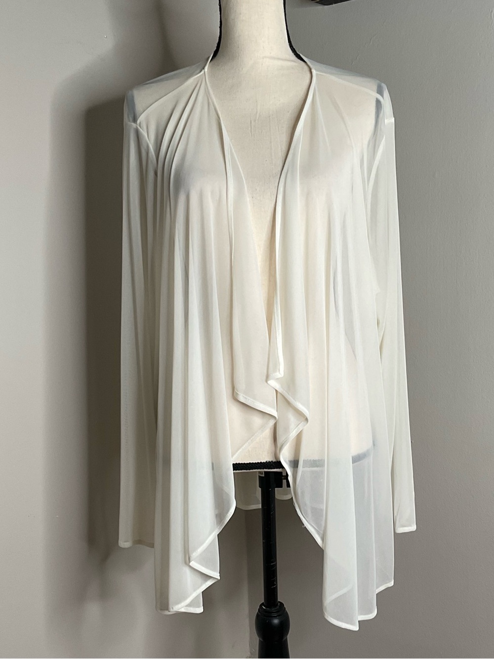 NWT Catherine’s Sheer Ivory Open Front Cardigan, size 2XL